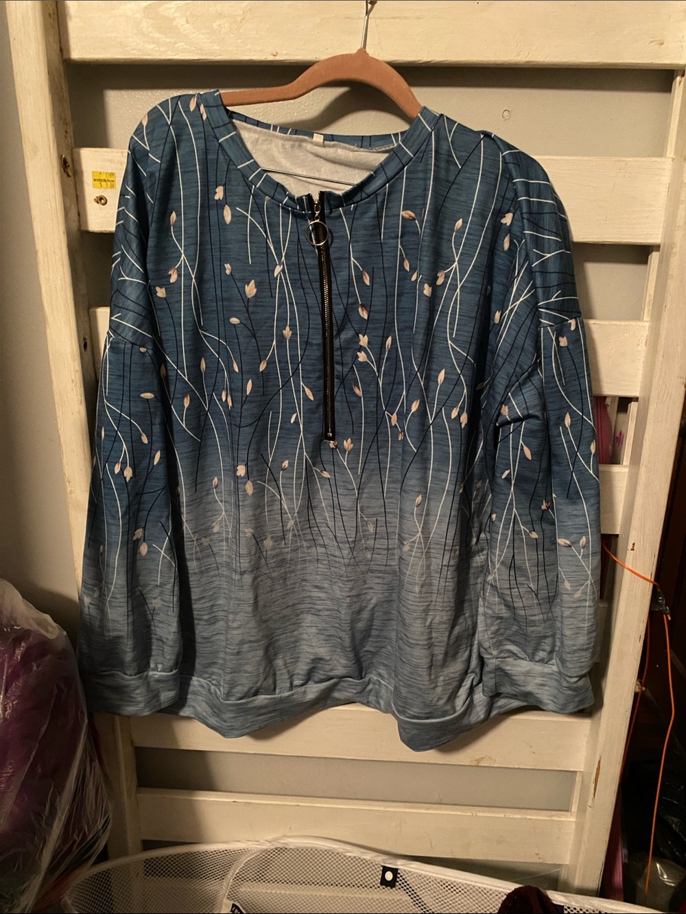 Women’s Blue Floral Zip-Front Pullover Sweater